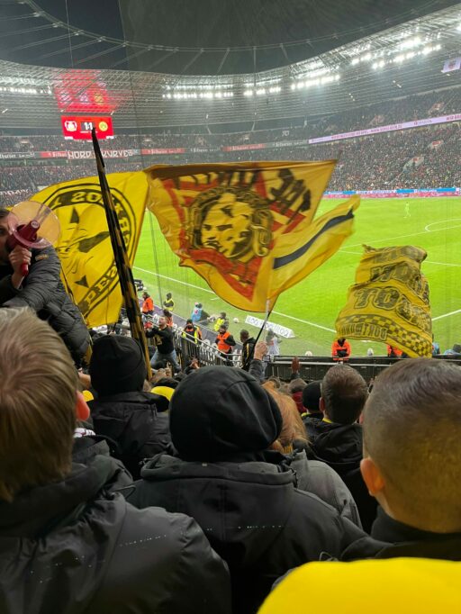 gemeinsam nach Leverkusen