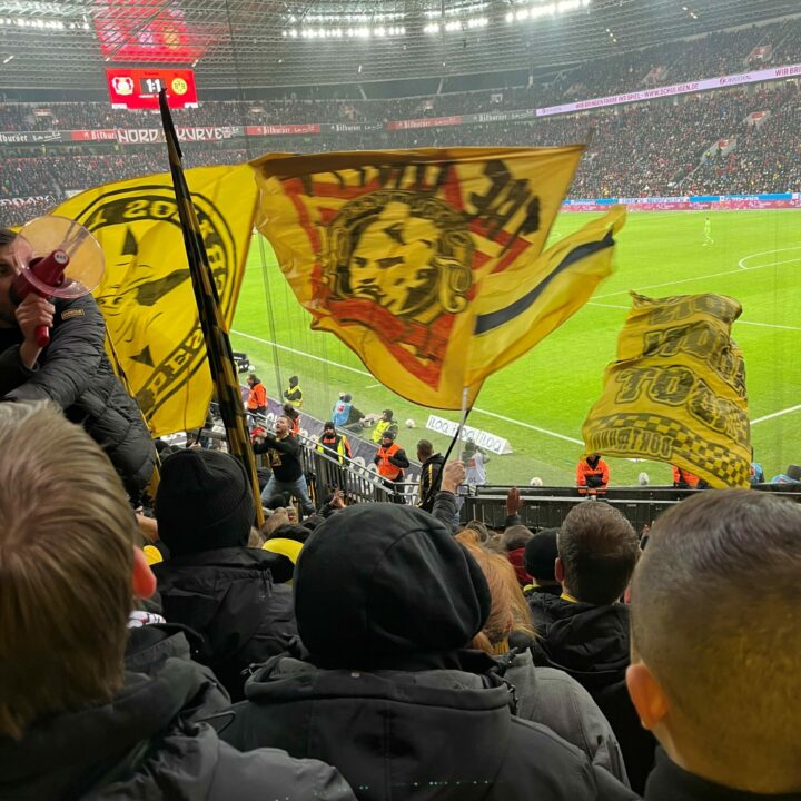 gemeinsam nach Leverkusen