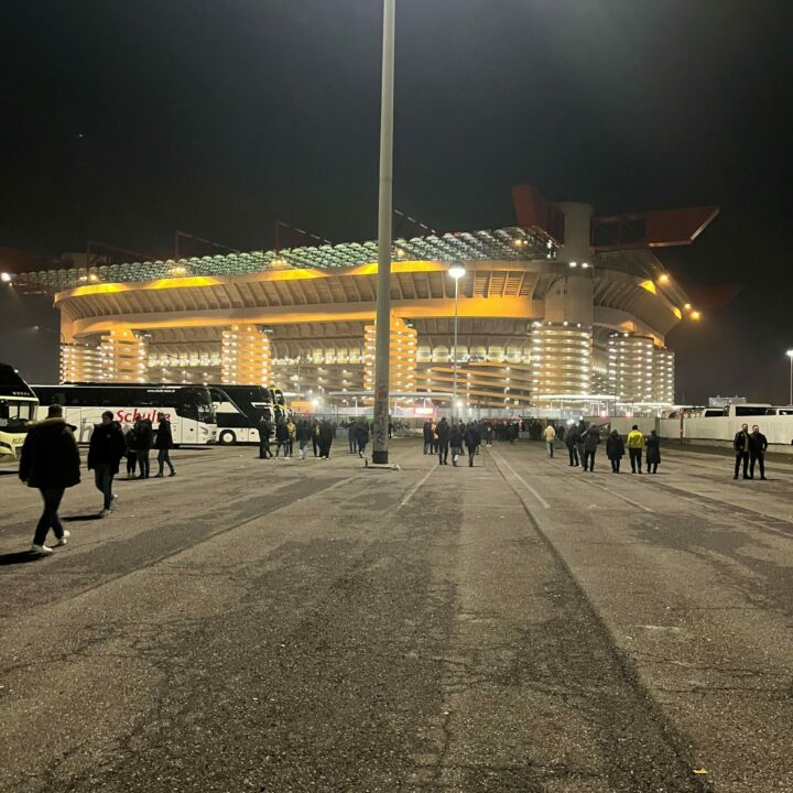 Mit leichter Verzögerung nach Mailand